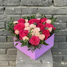 Цветочная композиция из Розы в коробке в Первомайском Алтайского края