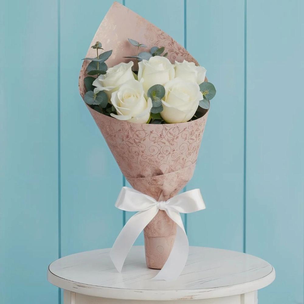 Букет цветов из: Розы в Первомайском Алтайского края