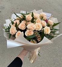 Букет Кремовые розы Латте в Первомайском Алтайского края