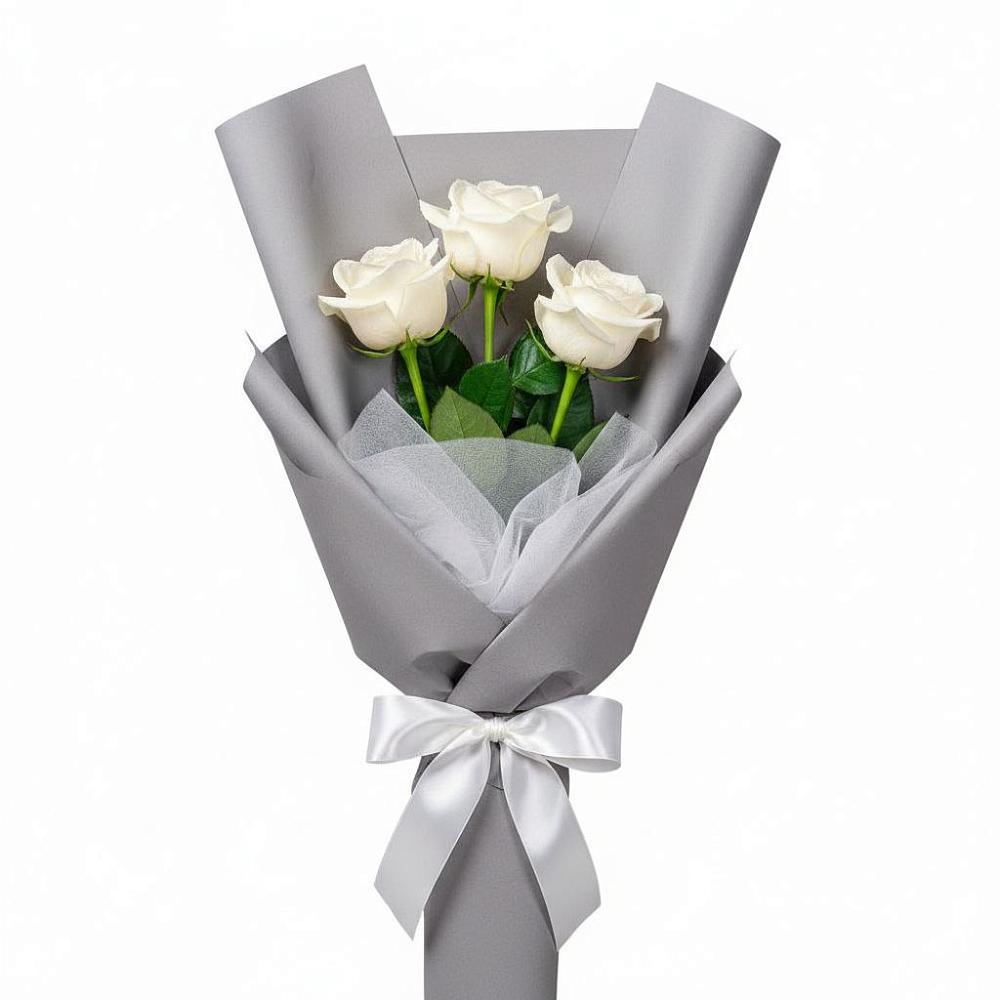 Букет 3 белые розы в Первомайском Алтайского края