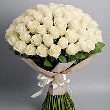 Букет 101 беля роза Белоснежка в Первомайском Алтайского края