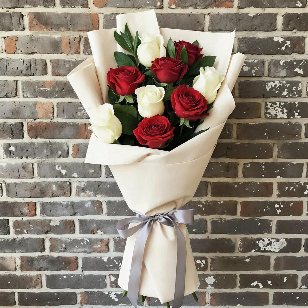 Букет цветов из: Розы в Первомайском Алтайского края