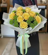 Букет цветов из:  Хризантемы и Розы в Первомайском Алтайского края