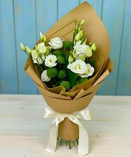 Букет цветов из:  Хризантемы и Лизиантусы #REPLACE_PRED# Первомайском Алтайского края