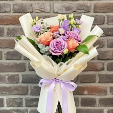 Букет цветов из:  Лизиантусы и Розы #REPLACE_PRED# Первомайском Алтайского края