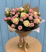 Букет цветов из:  Розы в Первомайском Алтайского края