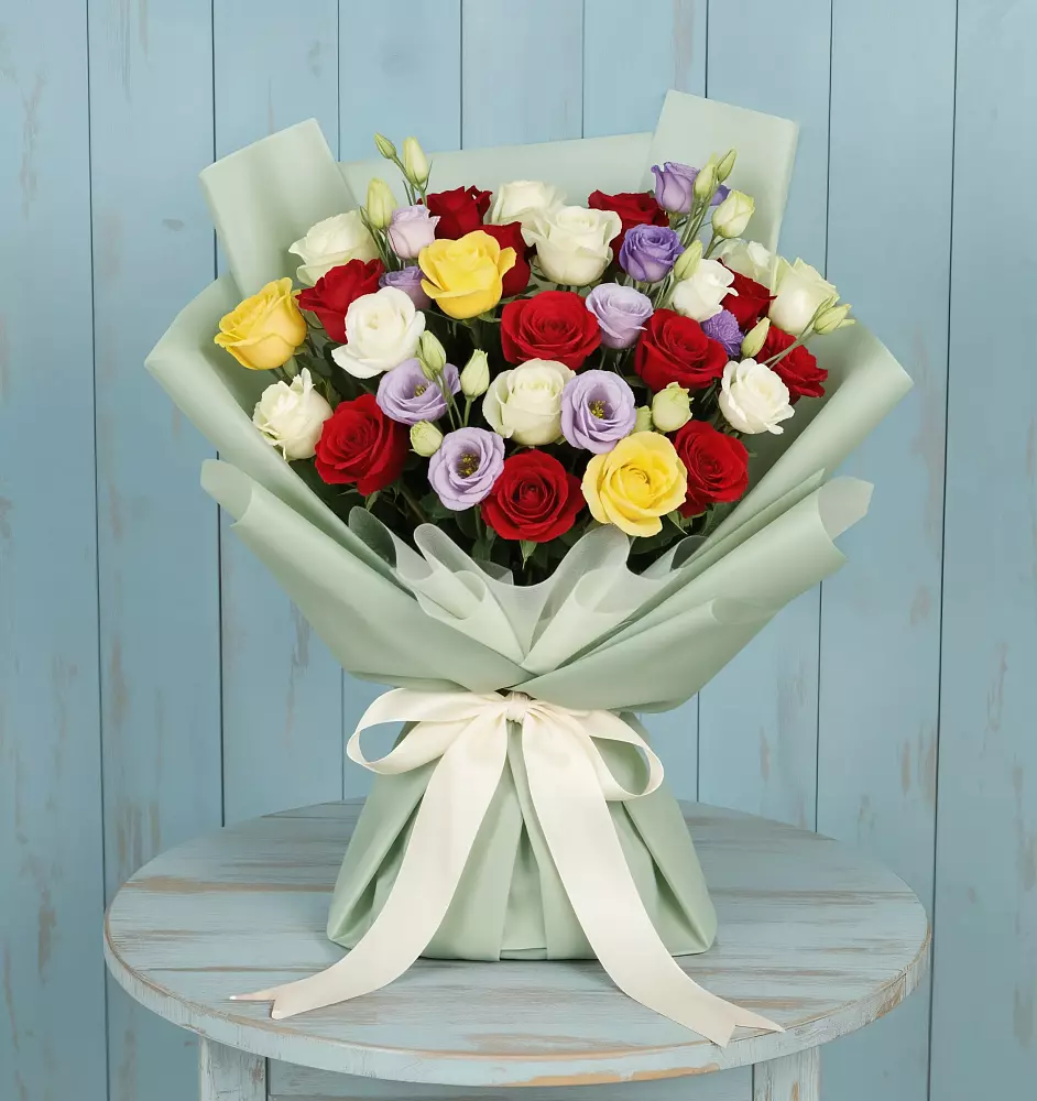 Букет цветов из: Розы в Первомайском Алтайского края