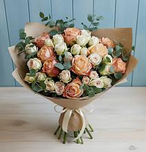 Букет цветов из:  Альстромерии и Розы в Первомайском Алтайского края
